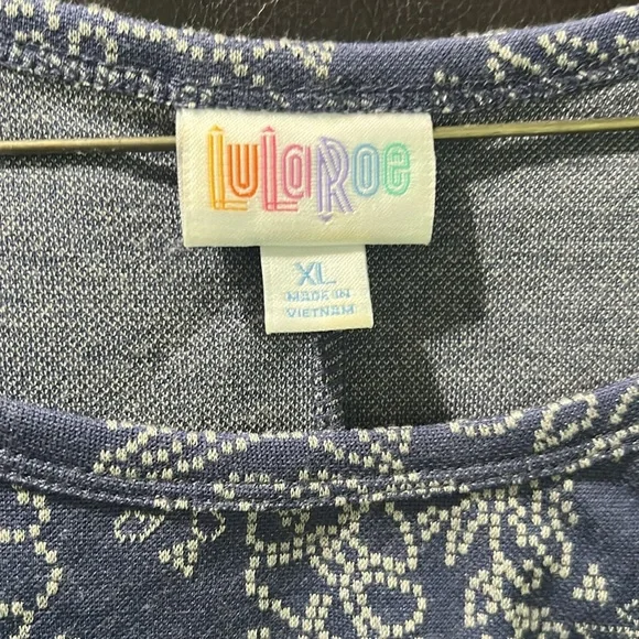 LuLaRoe Carly Dress - Picture 2 of 3